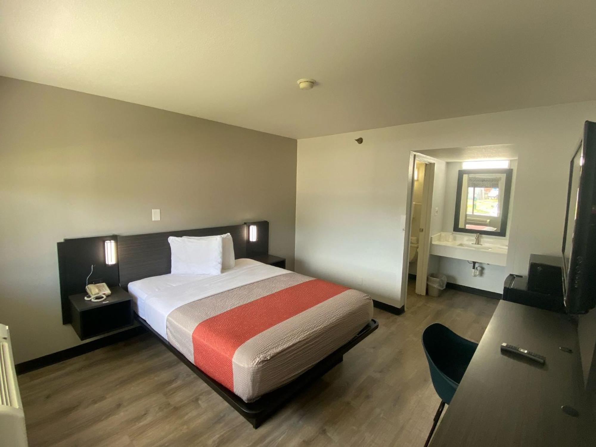 Motel 6-Windsor Locks, Ct - Hartford Екстериор снимка