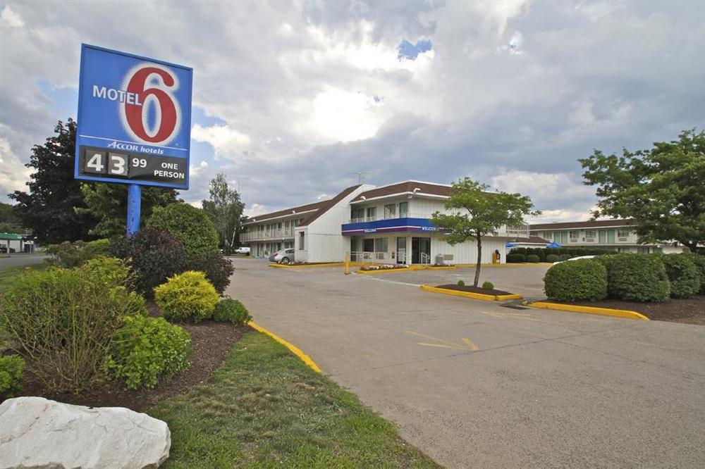 Motel 6-Windsor Locks, Ct - Hartford Екстериор снимка