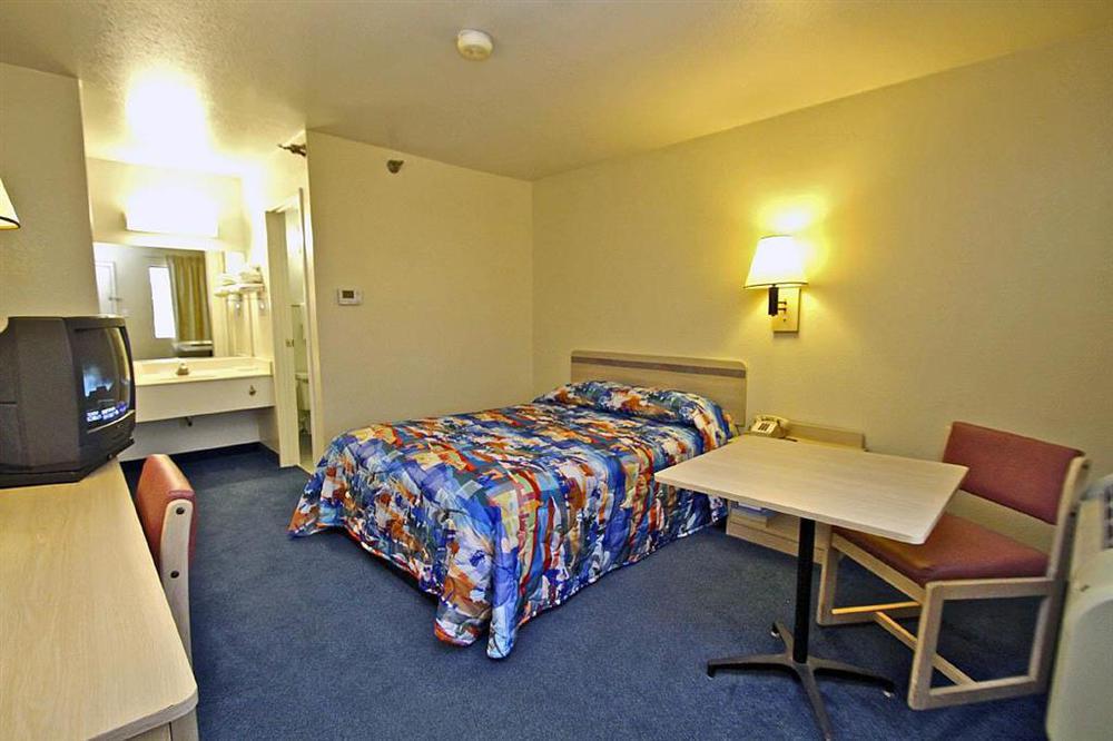 Motel 6-Windsor Locks, Ct - Hartford Стая снимка